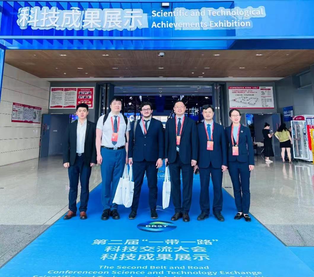 202512091765251866918721.jpg e0b643b6b3617fe5934007a57673df5c.jpg